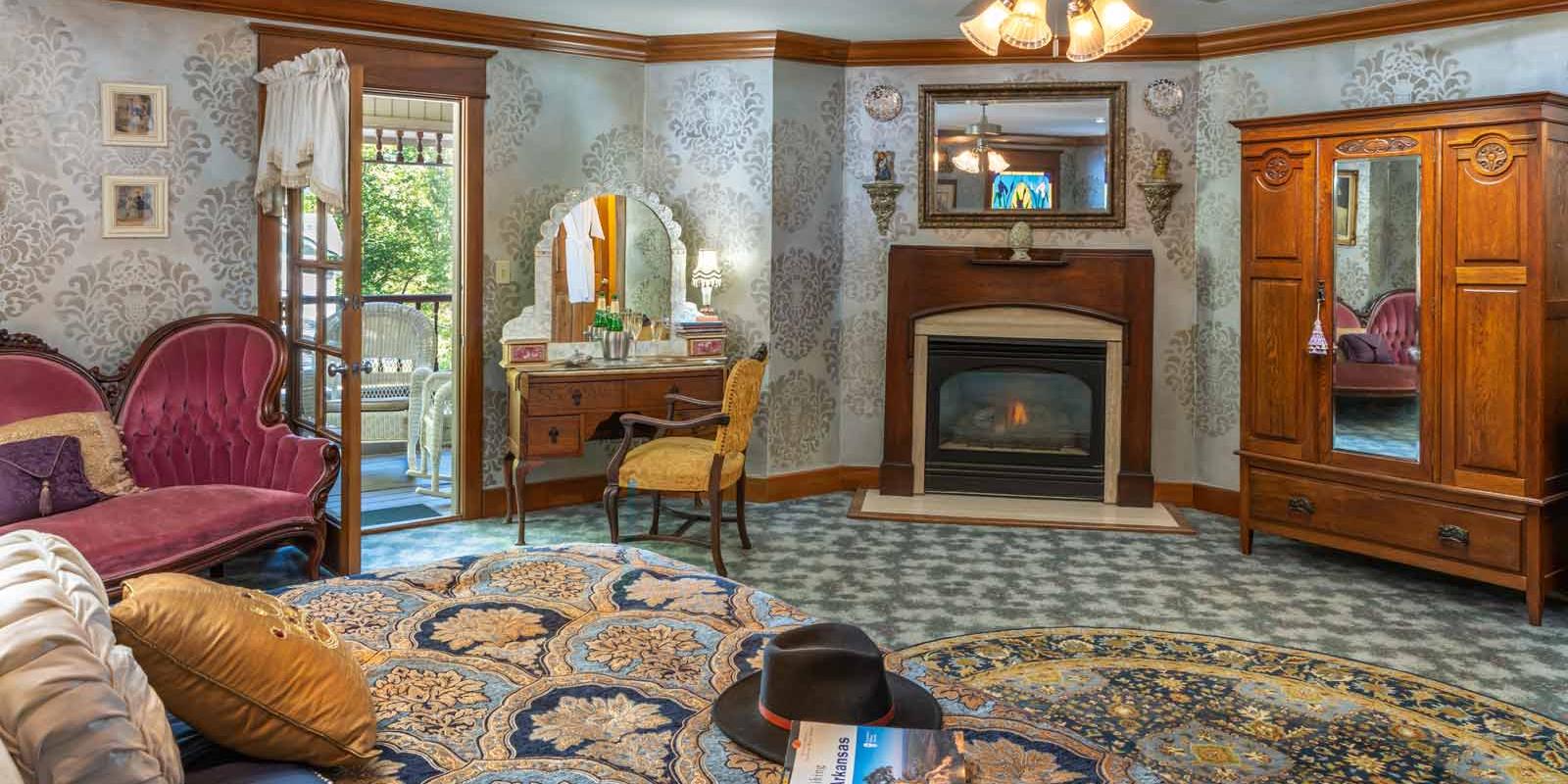 Eureka Springs Hotel Suite With Fireplace At Angel at Rose Hall